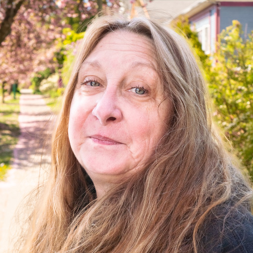 Portrait of Lori Damon